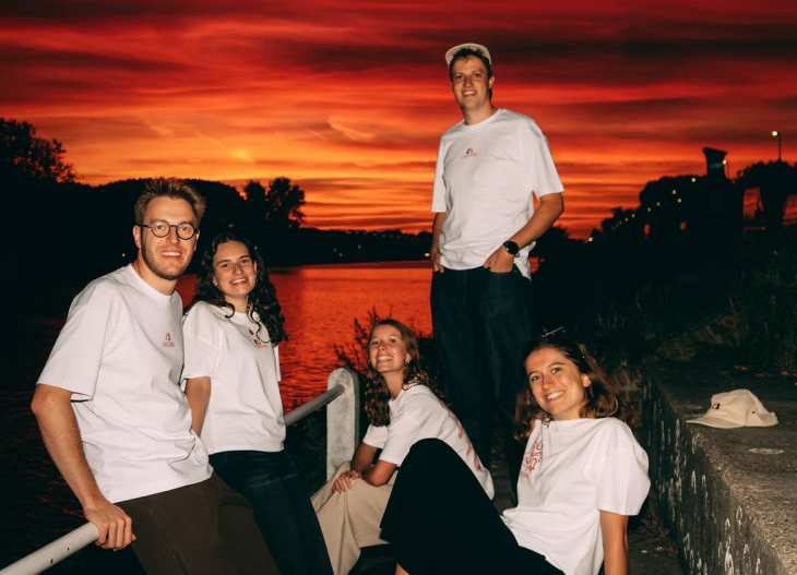 La force d'aimer - T-Shirts en Petten 